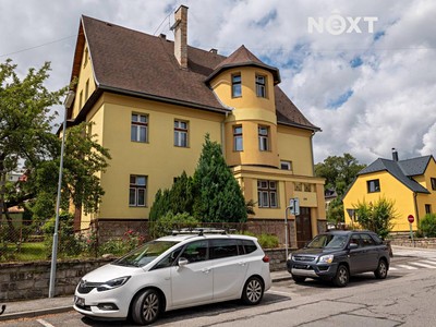 Prodej  rodinného domu 366 m², pozemek 637 m²