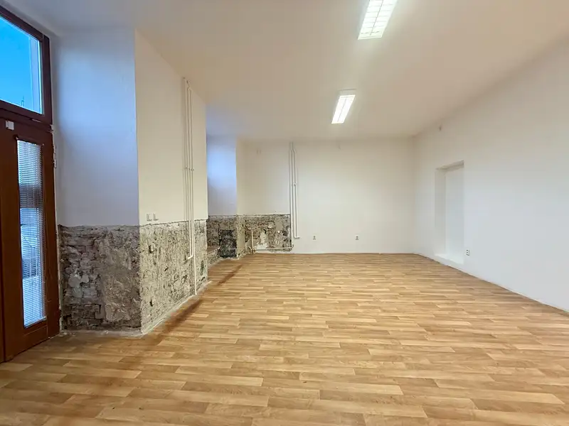 Pronájem skladového prostoru 90 m², Brno – náhled fotky 1