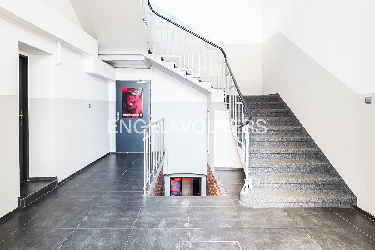 Pronájem skladového prostoru 149 m² – fotografie 2