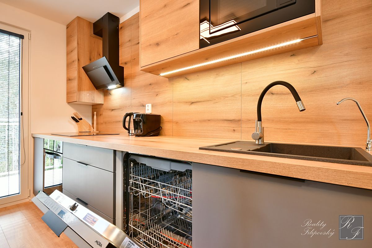 Prodej bytu 4+kk 90 m² – fotografie 3