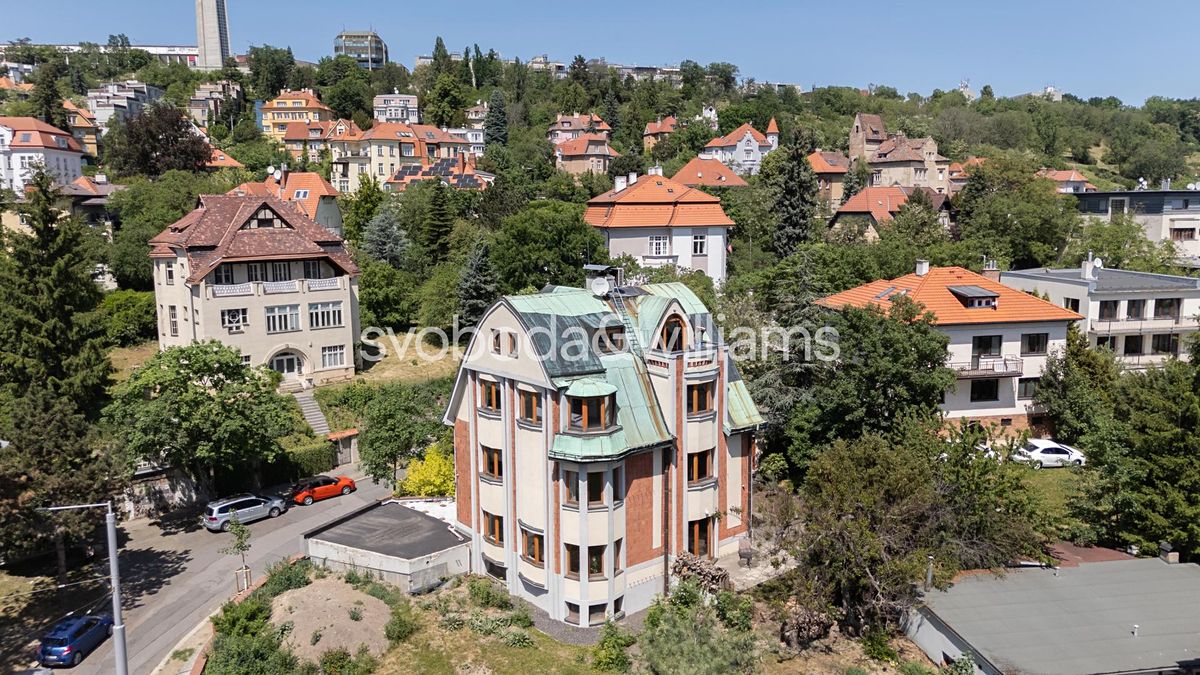 Prodej činžovního domu 510 m²