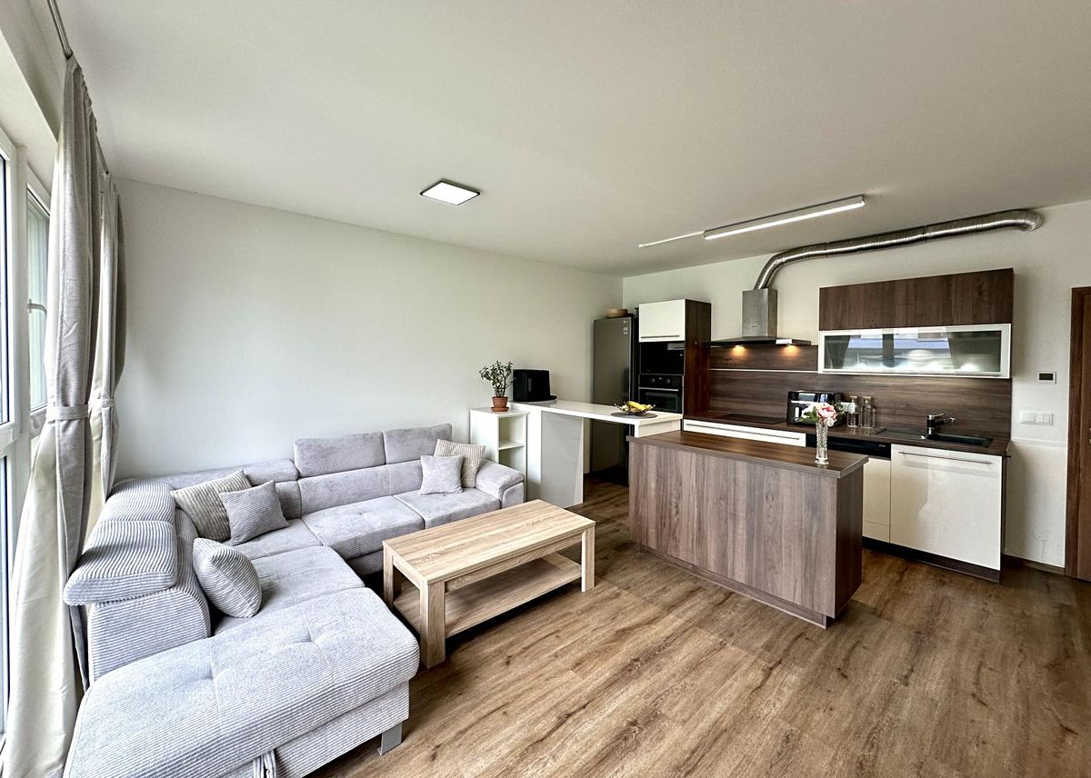 Pronájem bytu 3+kk 76 m²