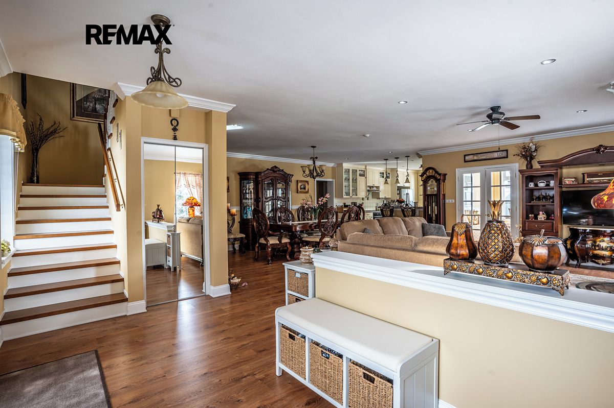 Prodej rodinného domu 597 m², pozemek 2850 m² – fotografie 5