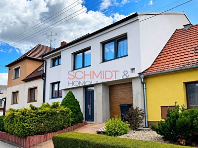 Prodej rodinného domu 199 m², pozemek 674 m²