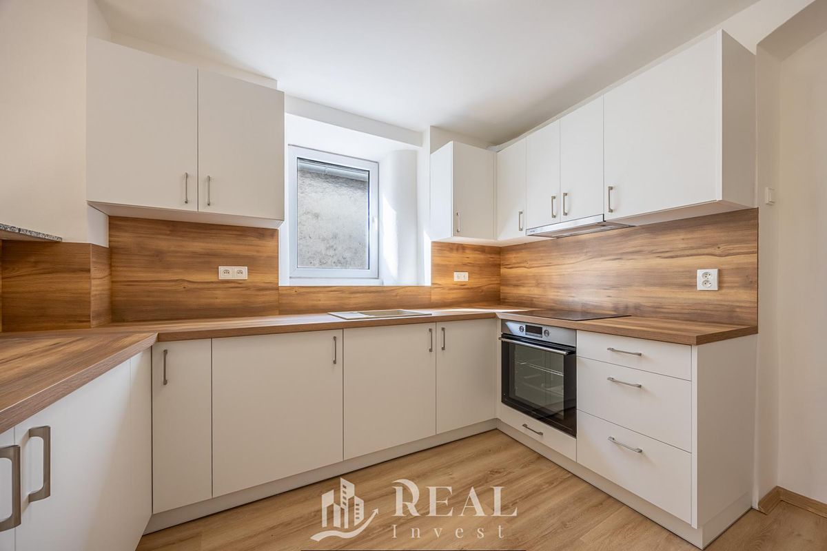 Prodej rodinného domu 85 m², pozemek 483 m² – fotografie 2