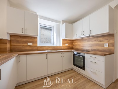 Будинок на продаж, 85 м² (2 з 22)