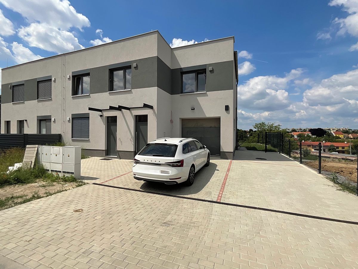 Prodej bytu 4+kk 105 m² (Jednopodlažní)