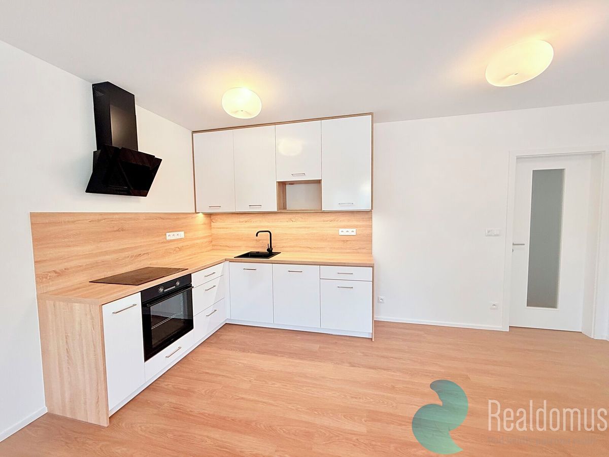 Pronájem bytu 2+kk 55 m²