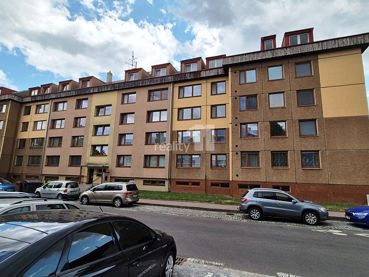 Wohnung 4+1 zum Kauf, 119 m² (1 von 17)