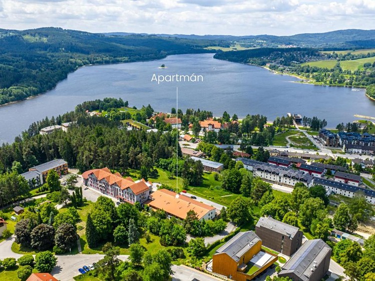 Pronájem bytu 1+kk, 42 m² (30 z 30)