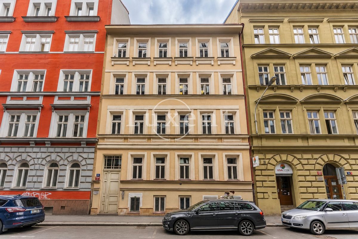 Prodej činžovního domu 805 m²