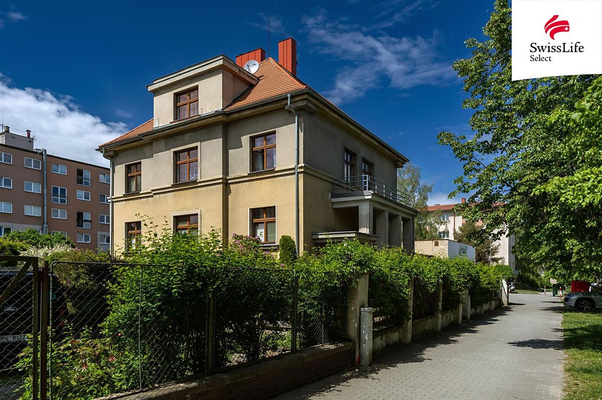 Prodej vily 480 m², pozemek 963 m²