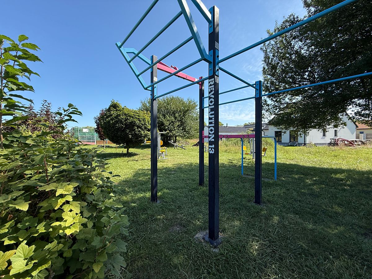 Prodej stavebního pozemku 775 m² – fotografie 4