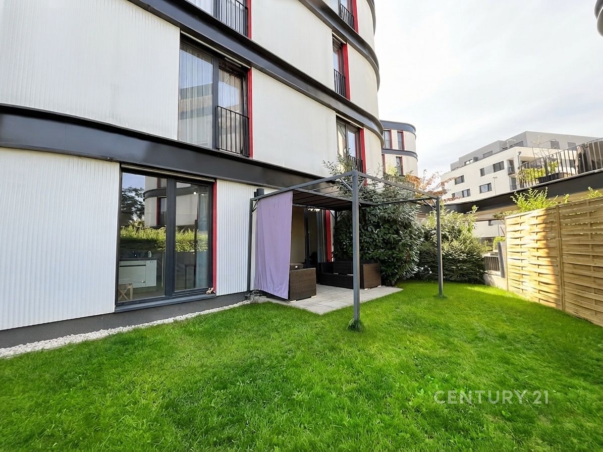 Pronájem bytu 1+kk 42 m²