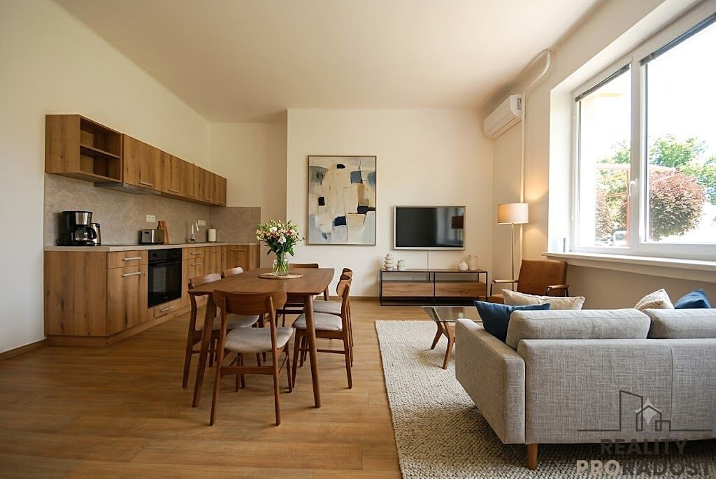 Pronájem bytu 1+kk 44 m²