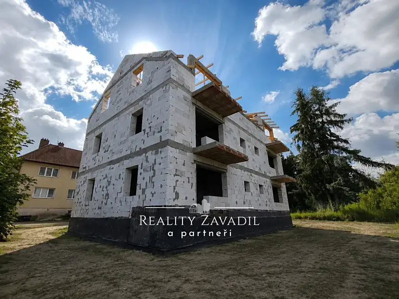 Prodej bytu 3+kk 77 m², Votice – náhled fotky 1