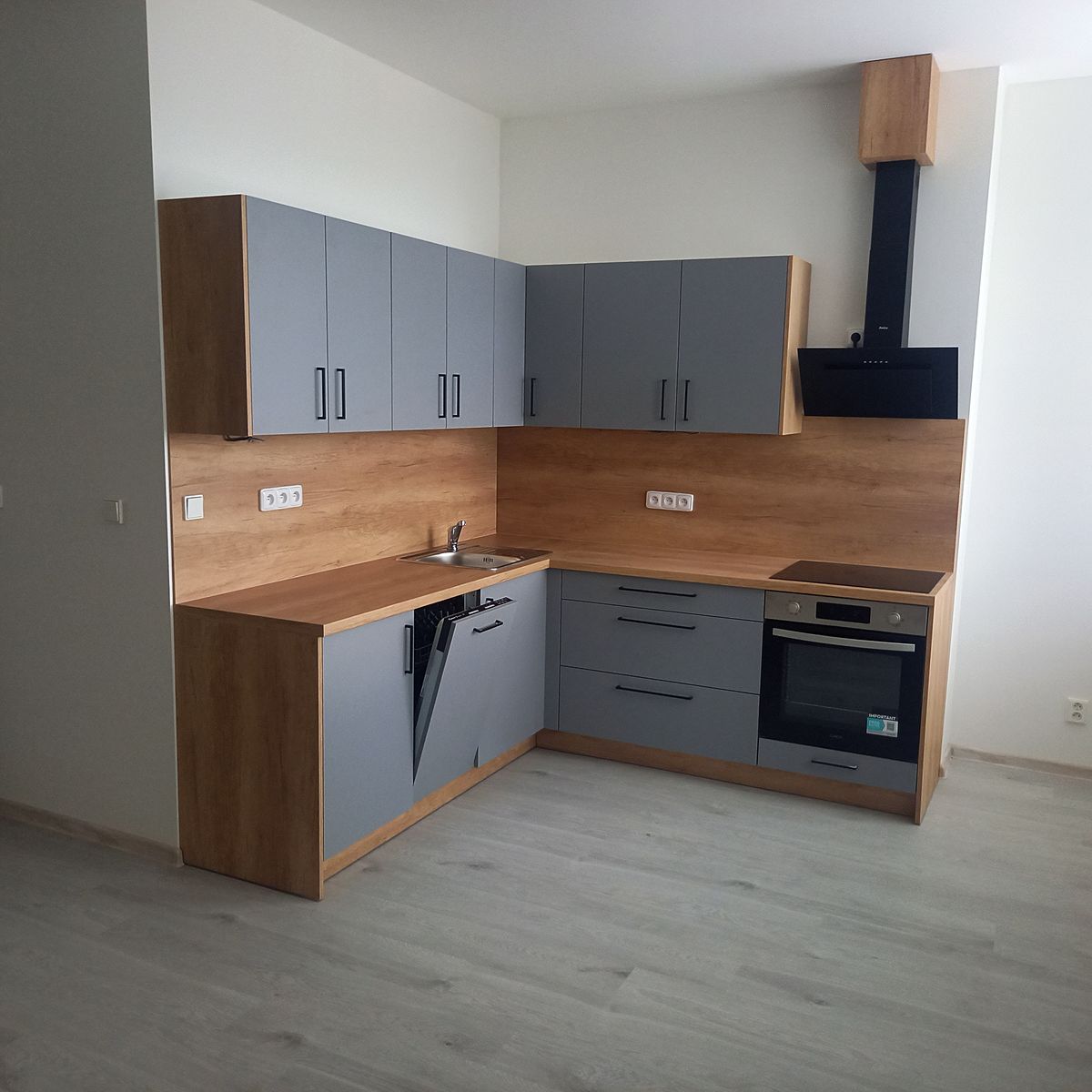 Pronájem bytu 1+kk 44 m² – fotografie 2