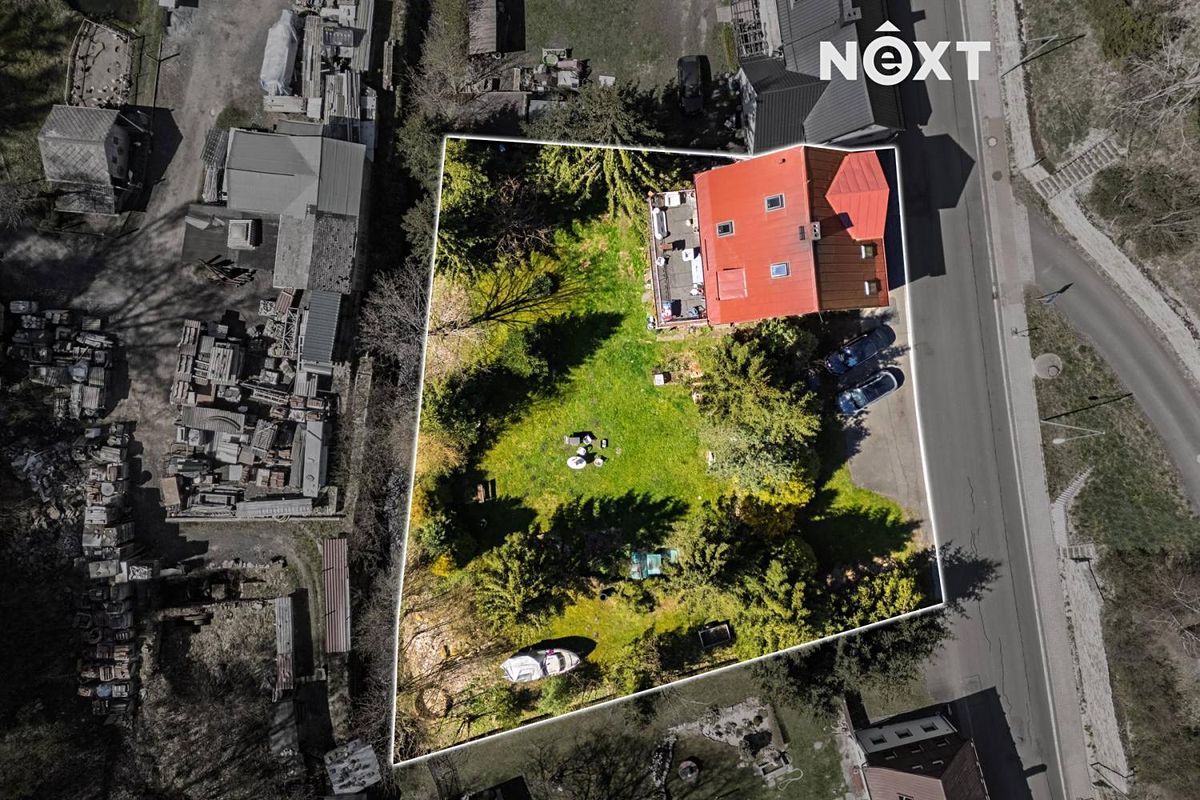 Prodej rodinného domu 258 m², pozemek 1386 m² – fotografie 2