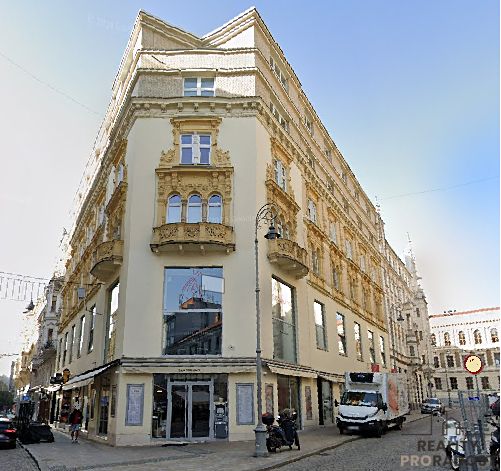 Pronájem bytu 1+kk 28 m²