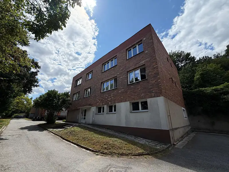 Prodej garáže 14 m², Brno – náhled fotky 1