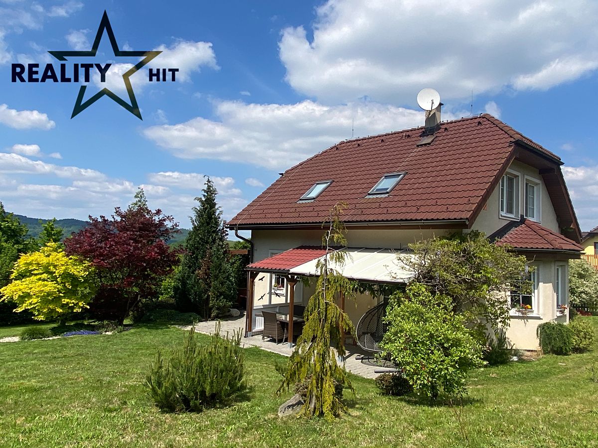 Prodej rodinného domu 142 m², pozemek 1321 m² – fotografie 2