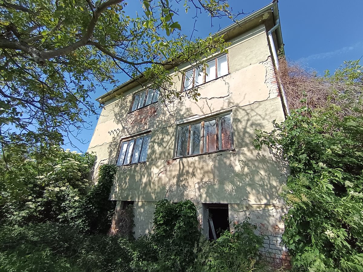 Prodej rodinného domu 140 m², pozemek 24410 m² – fotografie 3