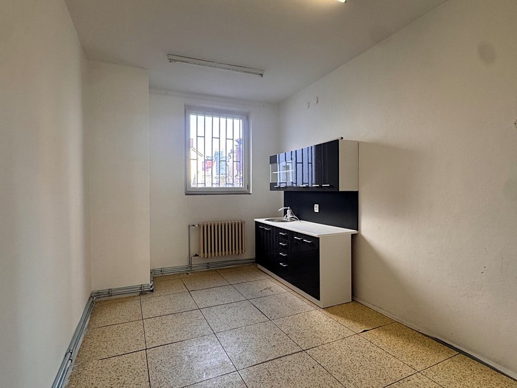 Pronájem komerčního prostoru, 36 m² (7 z 10)