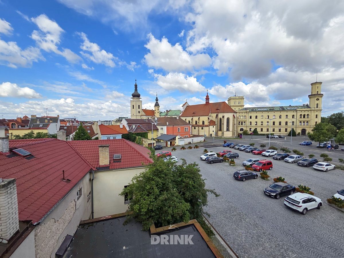 Pronájem kanceláře 21 m² – fotografie 3