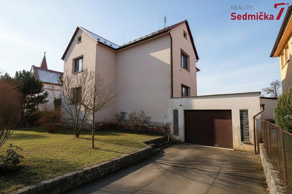 Prodej rodinného domu 155 m², pozemek 902 m²