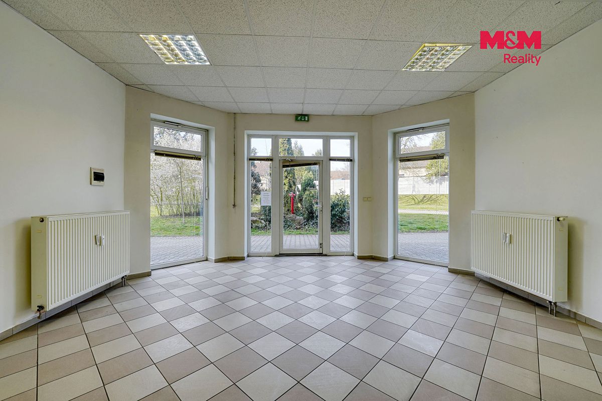 Pronájem obchodního prostoru 133 m² – fotografie 3