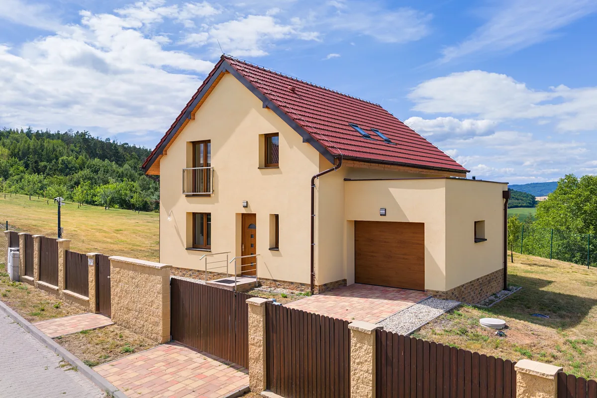 Prodej rodinného domu 146 m², pozemek 1066 m²