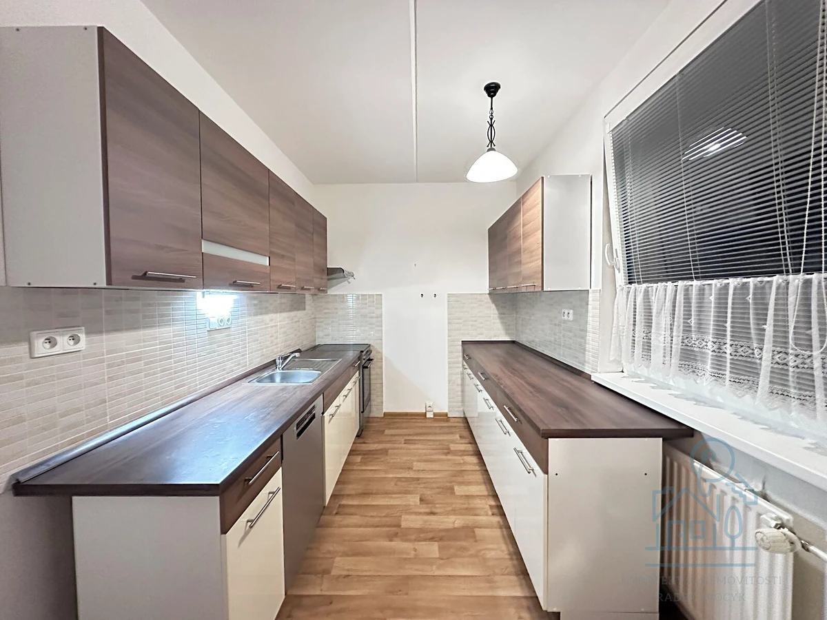 Pronájem bytu 3+1 67 m², Budapešťská, Tábor