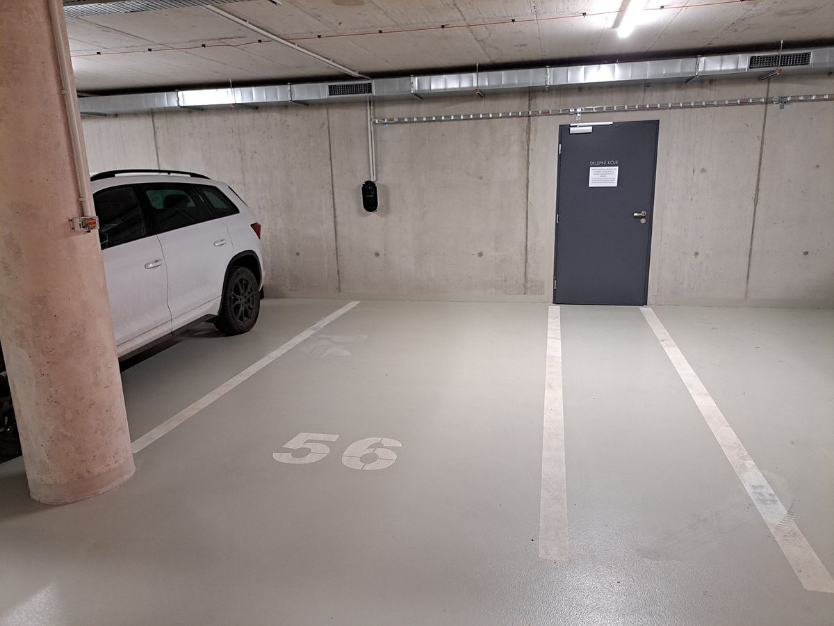 Prodej garážového stání 13 m²