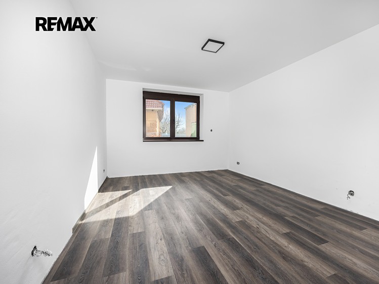 Haus zum Kauf, 240 m² (7 von 29)