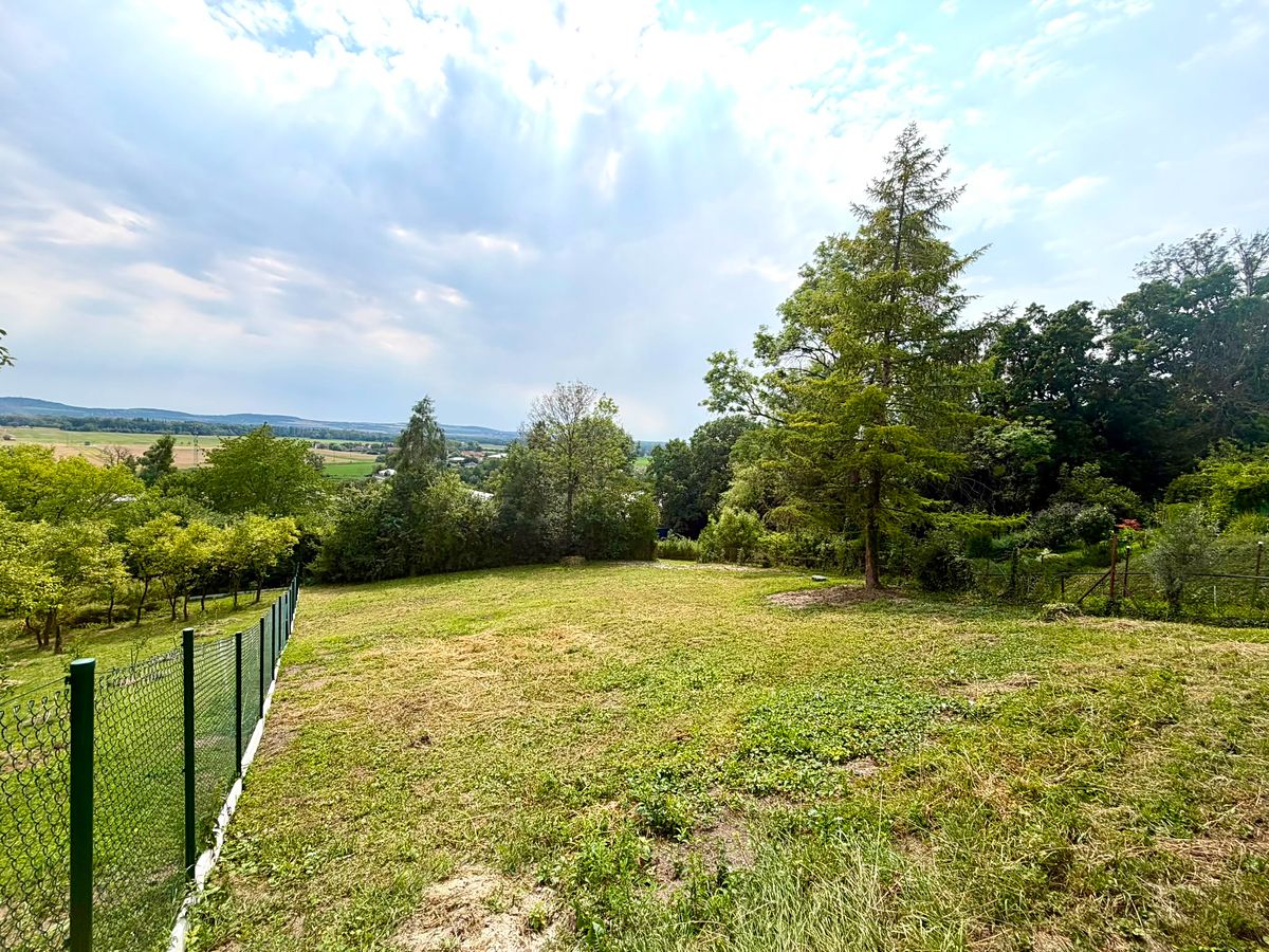 Prodej stavebního pozemku 865 m², Konárovice – fotka 1 z 3
