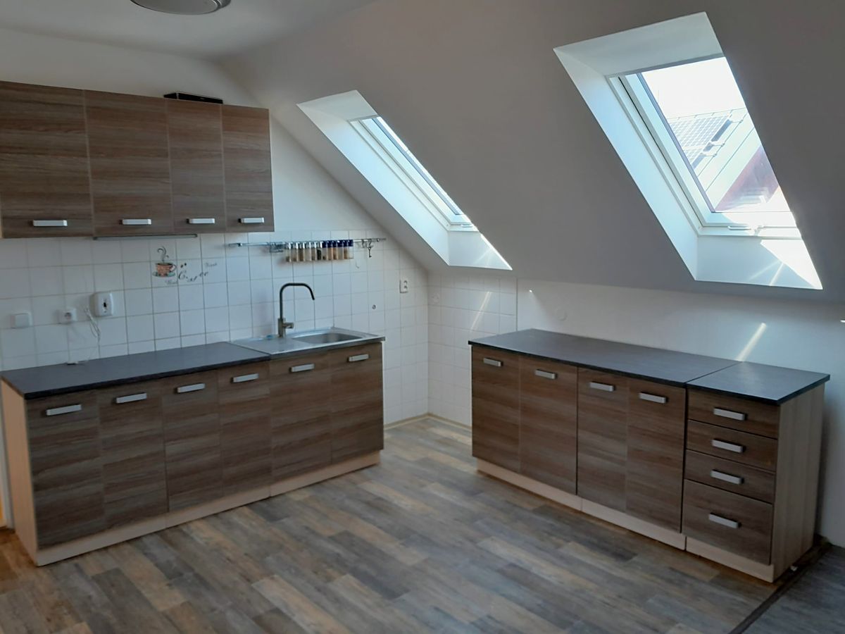 Pronájem bytu 3+kk 50 m²