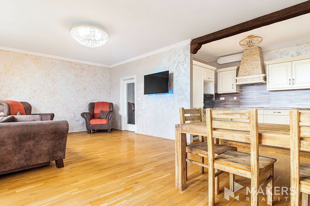 Pronájem bytu 3+kk 100 m²