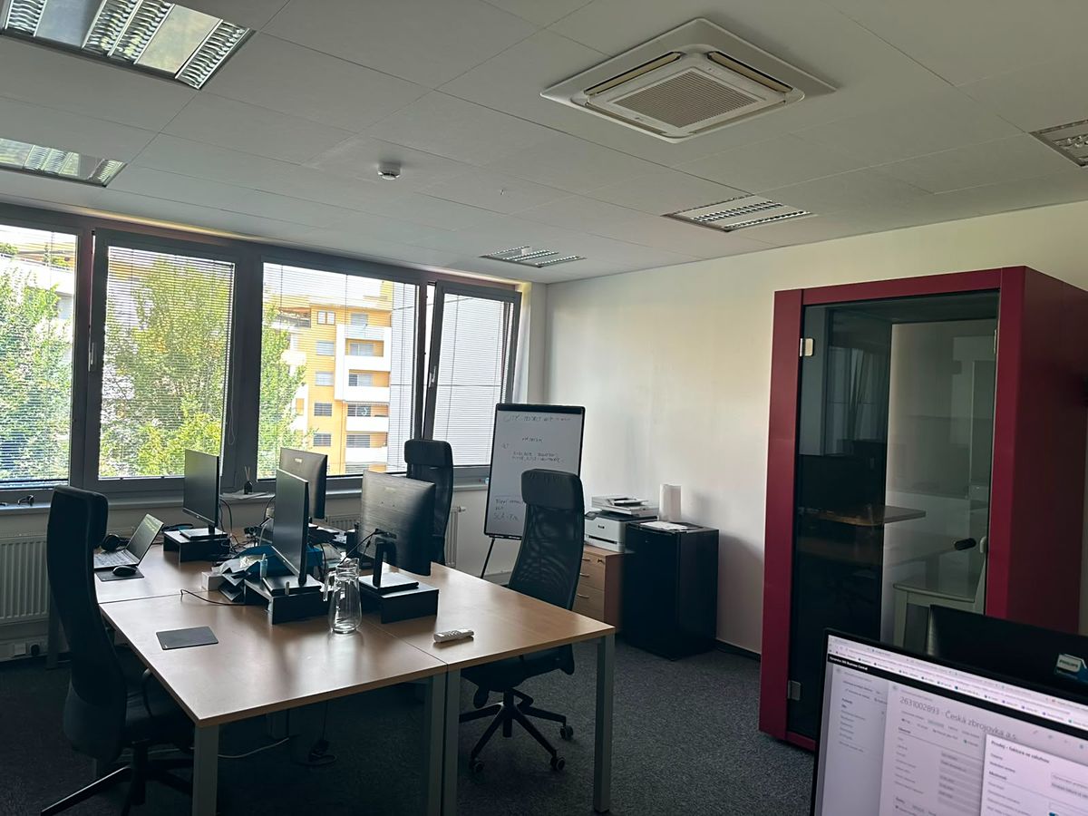 Pronájem kanceláře 45 m²