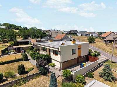 Prodej  rodinného domu 233 m², pozemek 2 708 m²