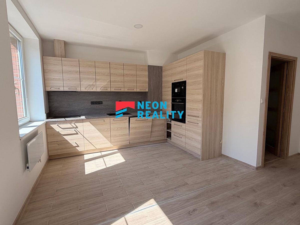Pronájem bytu 3+kk 78 m²