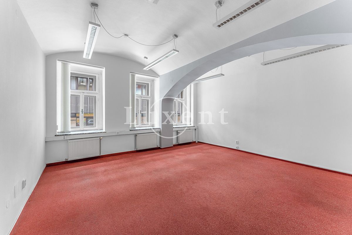 Prodej činžovního domu 805 m² – fotografie 2