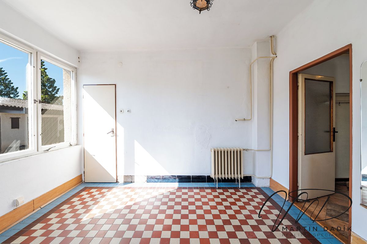Prodej rodinného domu 232 m², pozemek 1557 m² – fotografie 5