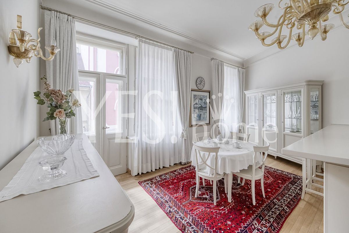 Pronájem bytu 4+kk 124 m² – fotografie 2