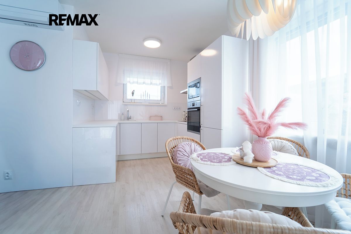 Prodej rodinného domu 78 m², pozemek 862 m² – fotografie 4