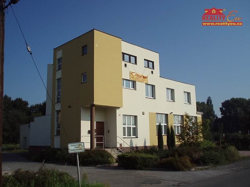 Pronájem kanceláře 140 m²