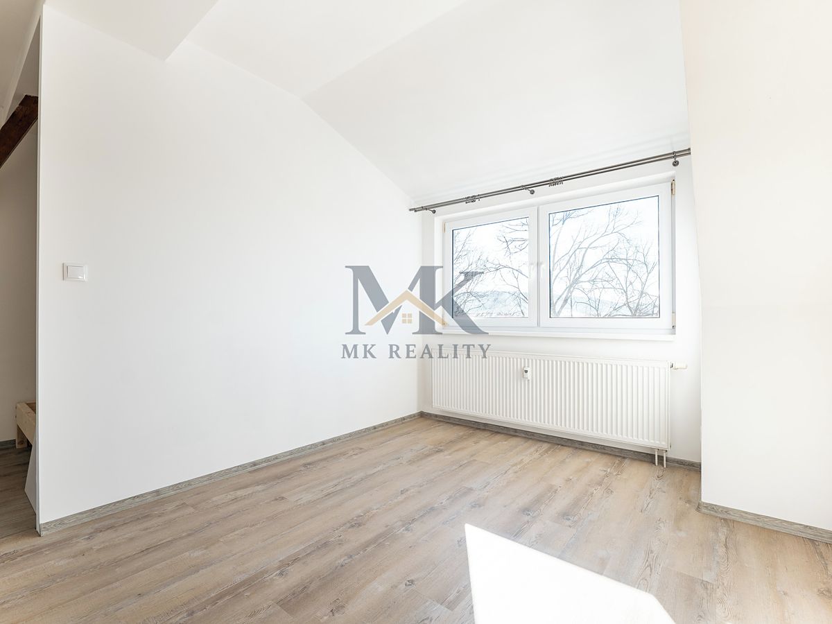 Pronájem bytu 2+kk 32 m² – fotografie 4