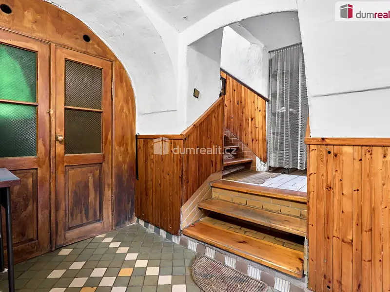 Prodej rodinného domu 260 m², pozemek 368 m², Žlutice – náhled fotky 3