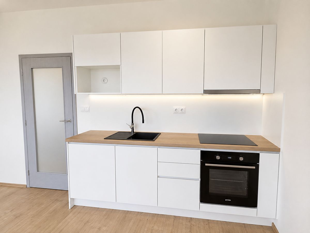 Pronájem bytu 1+kk 35 m²