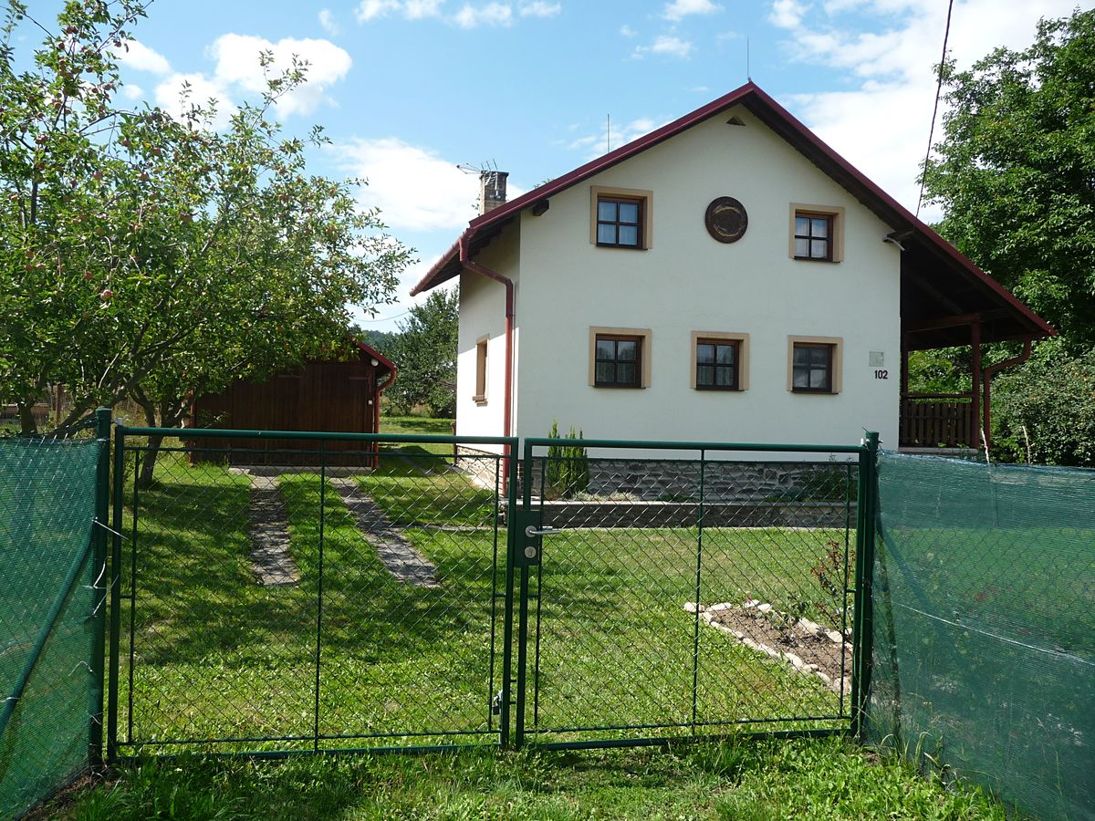 Prodej rodinného domu 74 m², pozemek 1141 m²