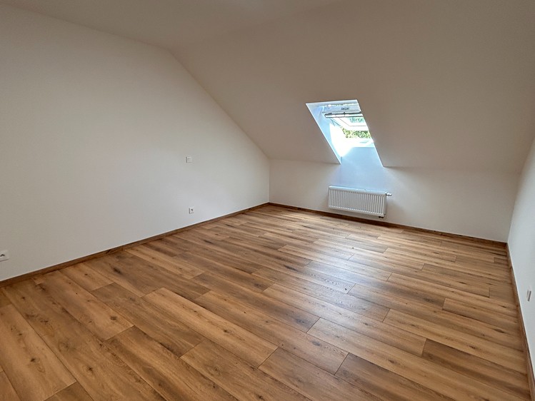 Квартира 3+kk в оренду, 106 м² (11 з 12)